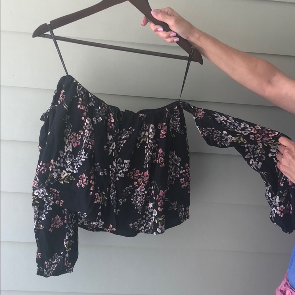 Stone Cold Fox Silk Off the Shoulder Too - Picture 5 of 5